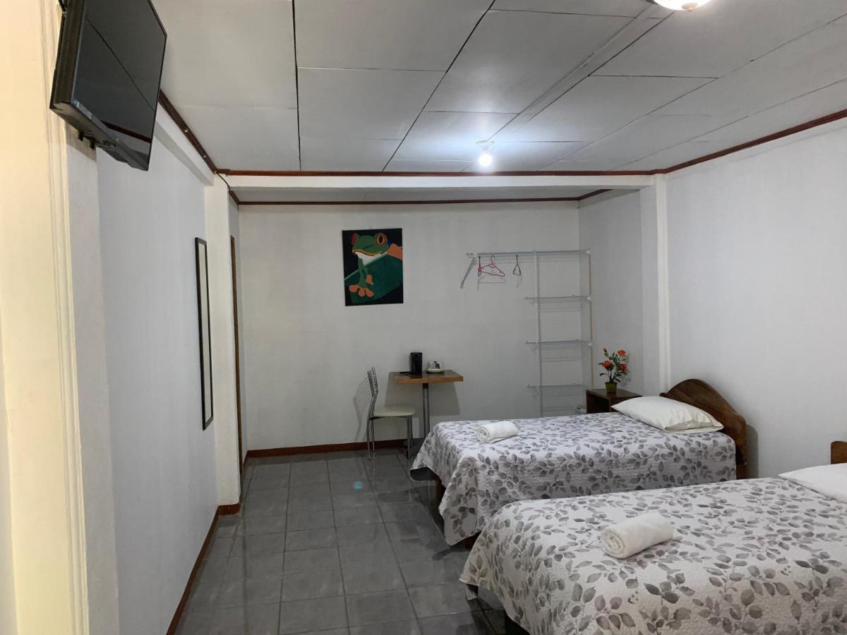 Globi Lodge #2 Monteverde ภายนอก รูปภาพ